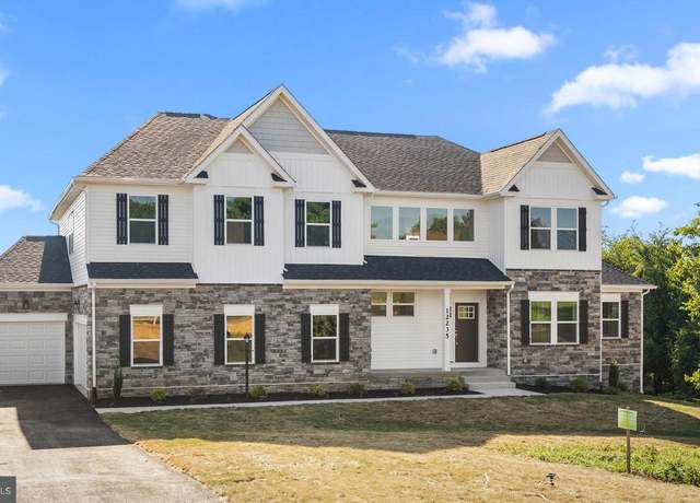 Property at 12235 Mary Ln, Lovettsville, VA 20180, 4 beds, 4.5 baths