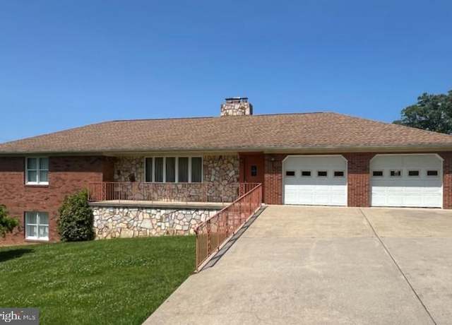 Property at 501 Davis Ave, Elkton, VA 22827, 3 beds, 3 baths