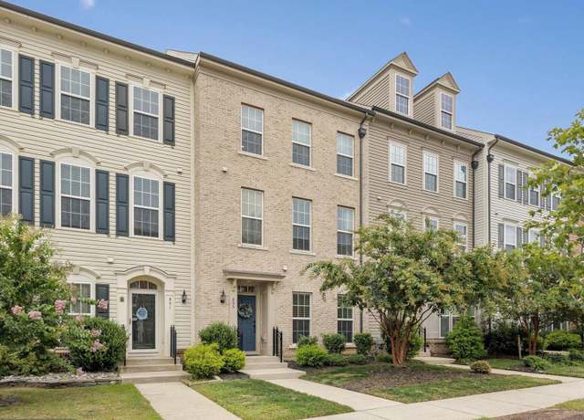 Property at 805 Basswood Dr, Stafford, VA 22554, 3 beds, 2.5 baths