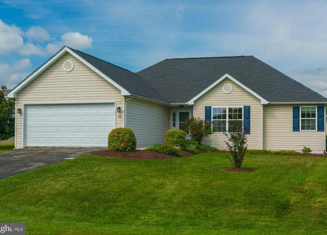 Property at 73 Mcgregor Dr, Ranson, WV 25438, 3 beds, 2 baths