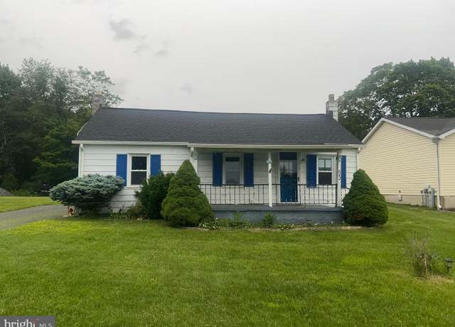 Property at 1142 Western Chapel Rd, New Windsor, MD 21776, 3 beds, 1 bath