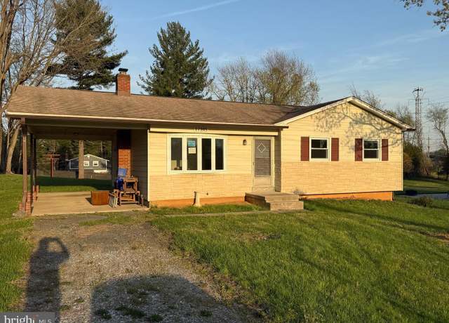 Property at 17305 Flagstone Dr, Germantown, MD 20874, 3 beds, 1.5 baths