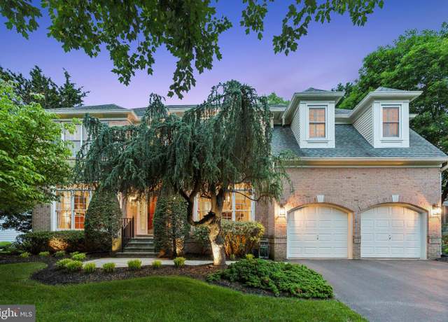 Property at 10914 Larkmeade Ln, Potomac, MD 20854, 4 beds, 4.5 baths