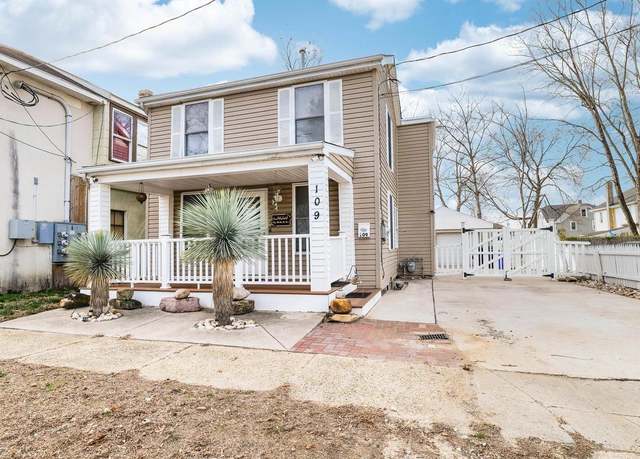 Property at 109 Peach St, Hammonton, NJ 08037, 3 beds, 1.5 baths