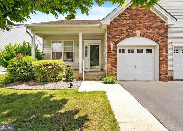 Property at 169 Meadowlark Dr, Hamilton, NJ 08690, 2 beds, 2 baths