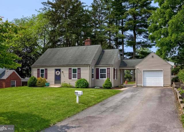 Property at 612 N Hanover St, Elizabethtown, PA 17022, 4 beds, 2 baths
