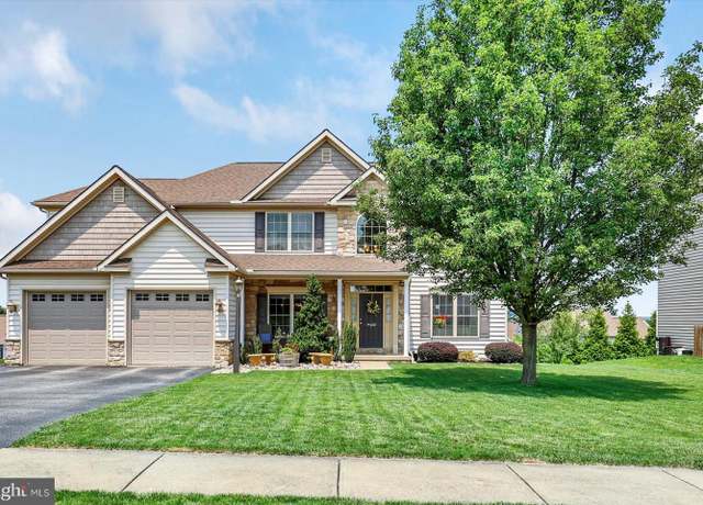 Property at 100 Centre Ct, Red Lion, PA 17356, 5 beds, 3.5 baths