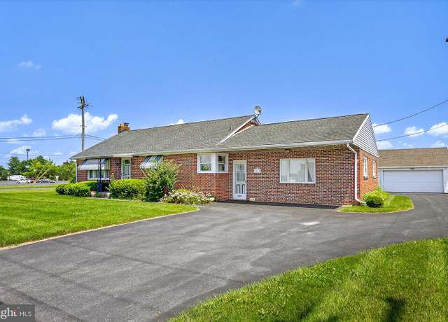 Property at 1419 Seven Valleys Rd, York, PA 17408, 3 beds, 1 bath