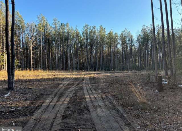 Property at 2 Clarkes Store Rd, Caret, VA 22436