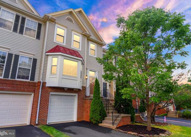 Property at 13064 Quartz Ln, Clifton, VA 20124, 3 beds, 3 baths