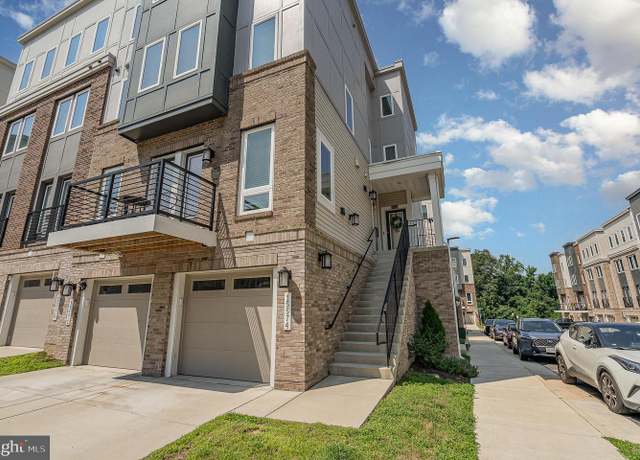 Property at 15574 Grade Line Pl, Woodbridge, VA 22191, 3 beds, 2.5 baths
