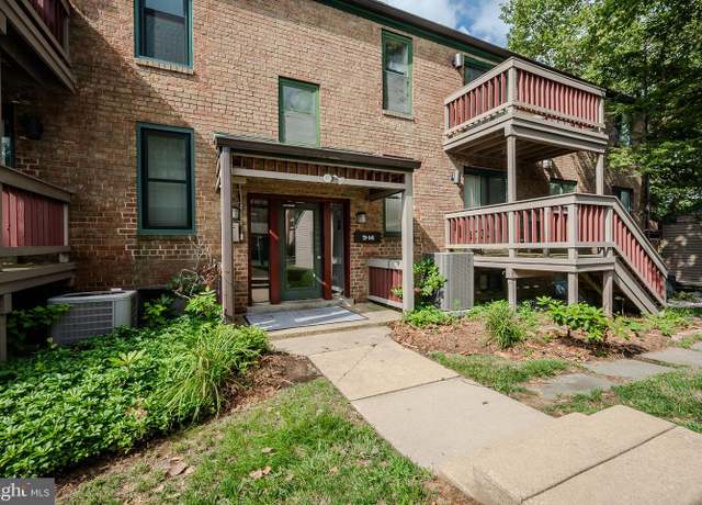 Property at 14 Paladin Dr, Wilmington, DE 19802, 3 beds, 2 baths