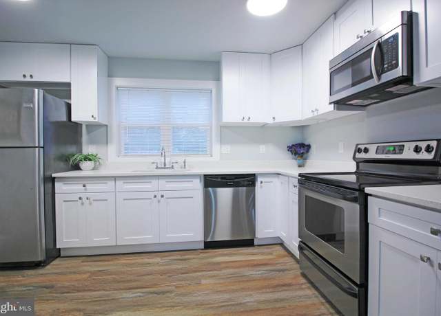 Property at 1029 Shoreland Dr, Glen Burnie, MD 21060, 3 beds, 2 baths