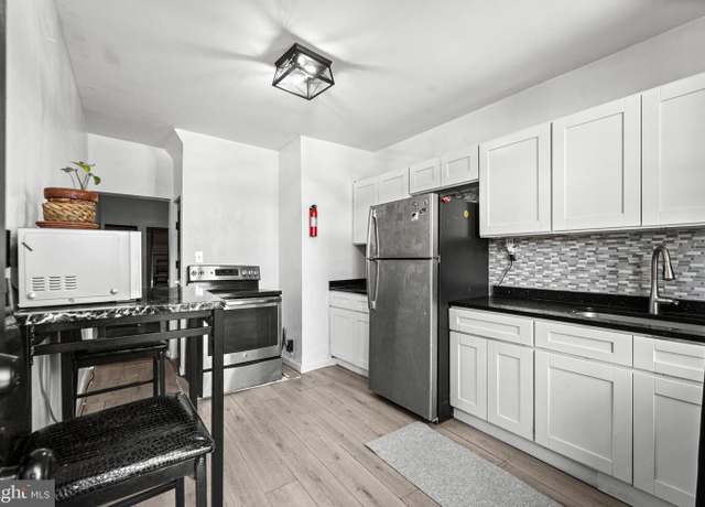 Property at 1639 N Caroline St, Baltimore, MD 21213, 6 beds, 2 baths
