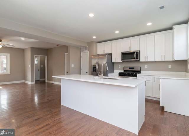 Property at 1501 N Ellwood Ave, Baltimore, MD 21213, 3 beds, 2.5 baths