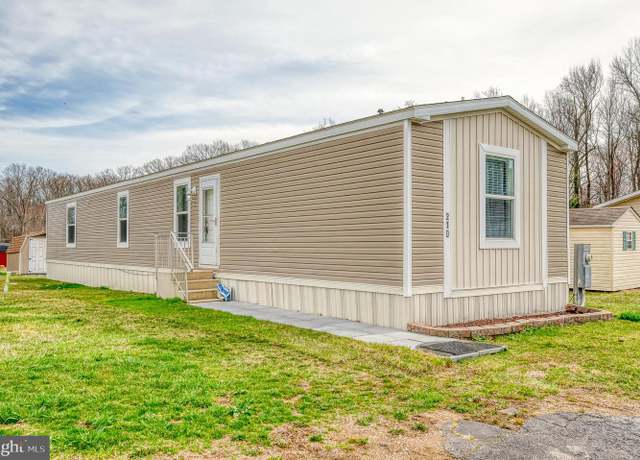 Property at 210 Golf Dr, Aberdeen, MD 21001, 3 beds, 2 baths