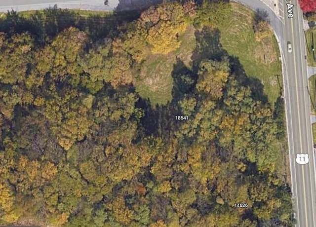 Property at 18541 Breeze Hill Dr, Hagerstown, MD 21742