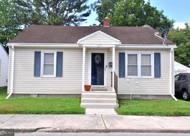 Property at 406 Maple St, Pocomoke City, MD 21851, 2 beds, 1 bath