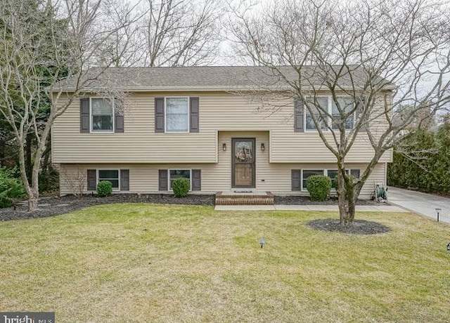 Property at 106 West Ln, Hammonton, NJ 08037, 4 beds, 2.5 baths