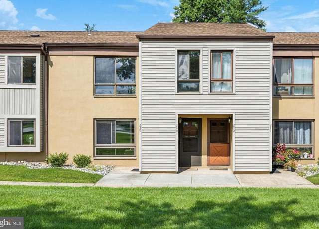 Property at 240 James Ct, Marlton, NJ 08053, 2 beds, 1.5 baths