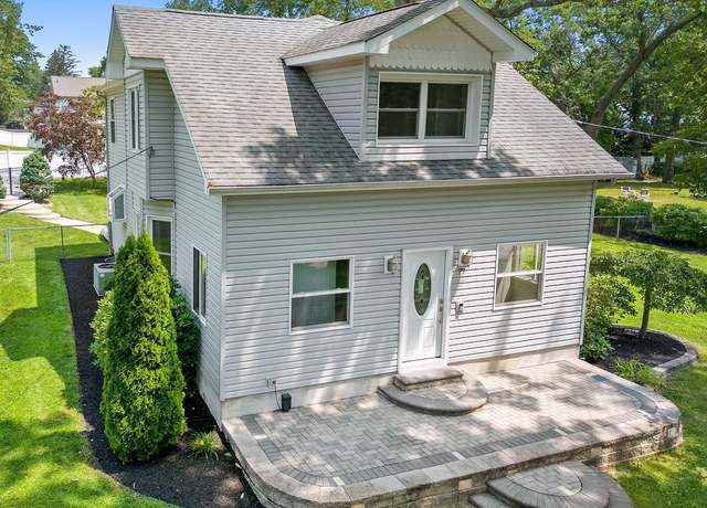 Property at 77 E 7th Ave, Pine Hill, NJ 08021, 5 beds, 3 baths