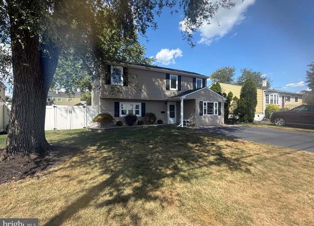 Property at 44 Livingston Dr, Hamilton, NJ 08619, 4 beds, 2 baths