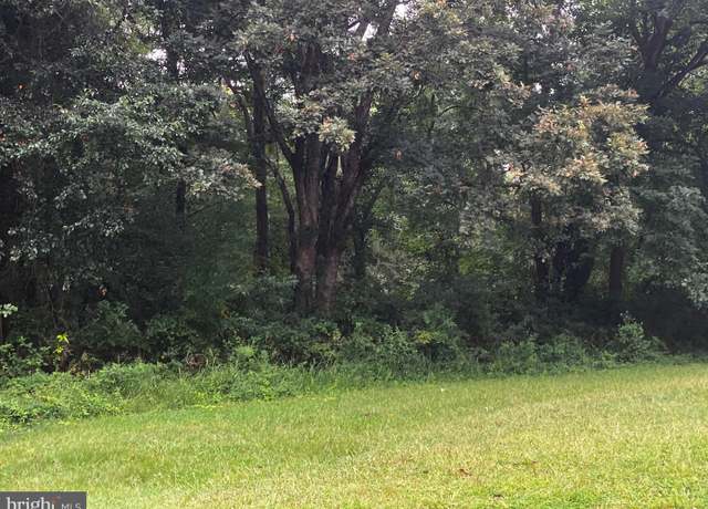 Property at 600 Hawks Bridge Rd, Carneys Point, NJ 08069