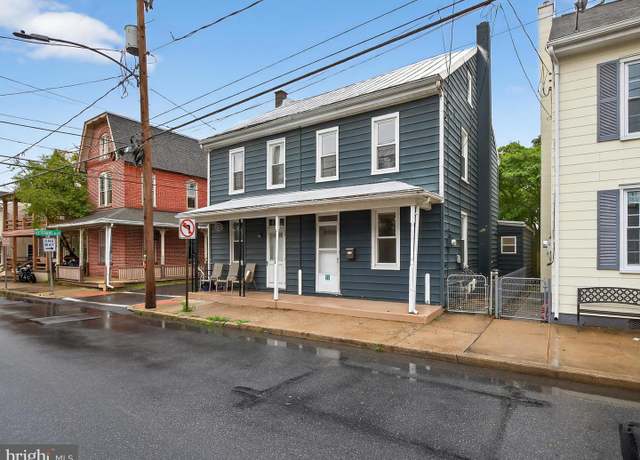 Property at 31 W Ferdinand St, Manheim, PA 17545, 3 beds, 2 baths