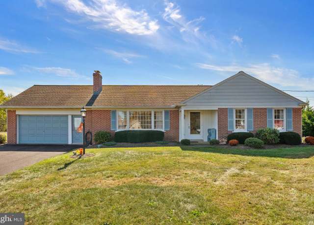 Property at 604 Morwood Rd, Telford, PA 18969, 3 beds, 1 bath