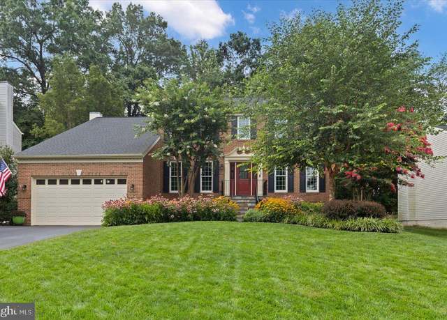 Property at 14109 Roamer Ct, Centreville, VA 20121, 5 beds, 2.5 baths