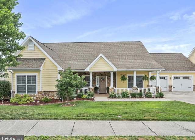 Property at 140 Signal Knob Cottage Dr, Strasburg, VA 22657, 3 beds, 2 baths