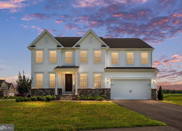 Property at 10137 Premier St, Fredericksburg, VA 22408, 6 beds, 4.5 baths