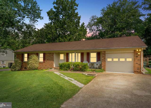 Property at 508 Ferry Rd, Fredericksburg, VA 22405, 3 beds, 2 baths