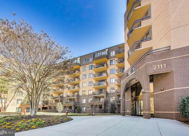 Property at 2111 Wisconsin Ave NW #109, Washington, DC 20007, 2 beds, 2 baths