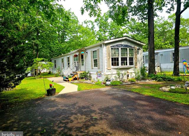 Property at 228 Filmore Ave, Egg Harbor Twp, NJ 08234, 3 beds, 2 baths