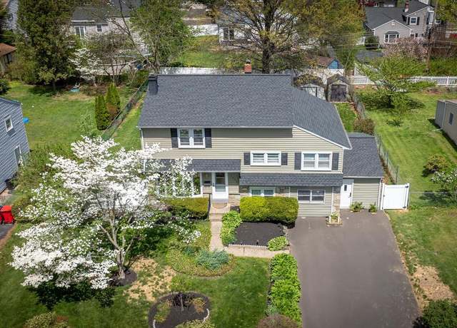 Property at 1023 Victoria Rd, Warminster, PA 18974, 4 beds, 2.5 baths