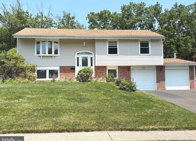 Property at 235 Colonial Dr, Warminster, PA 18974, 4 beds, 2 baths