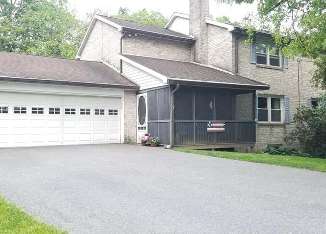 Property at 9 Montsera Rd, Carlisle, PA 17015, 4 beds, 3.5 baths