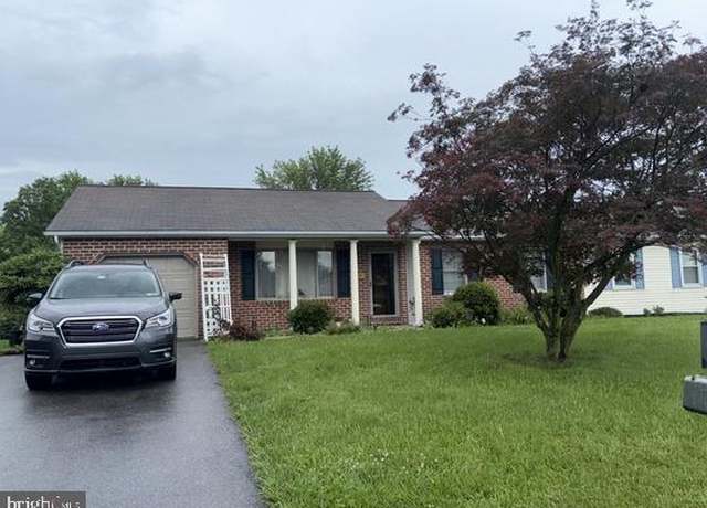 Property at 217 Faith Cir, Carlisle, PA 17013, 3 beds, 2 baths