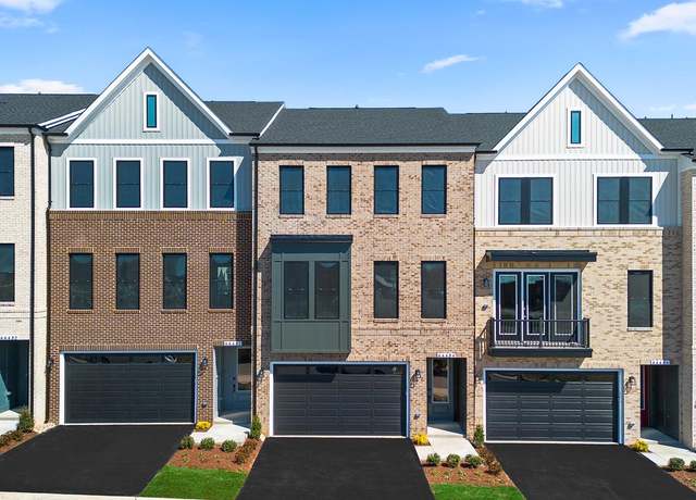 Property at 44484 Lowestoft Sq, Ashburn, VA 20147, 3 beds, 2.5 baths