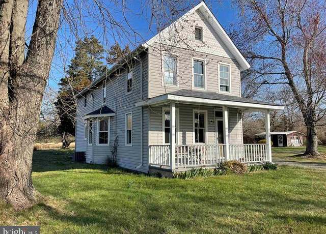 Property at 301 S Cologne Ave, Egg Harbor City, NJ 08215, 3 beds, 2 baths