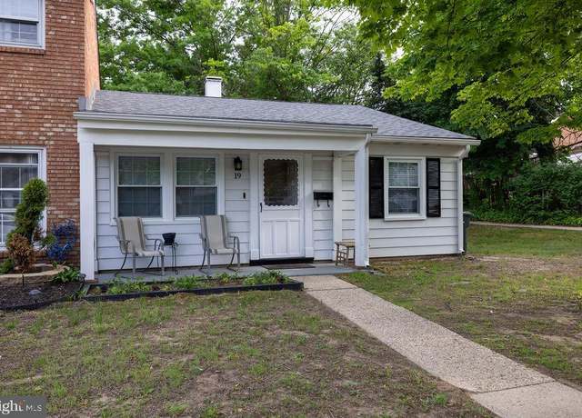 Property at 19 Rittenhouse Dr, Willingboro, NJ 08046, 2 beds, 1 bath