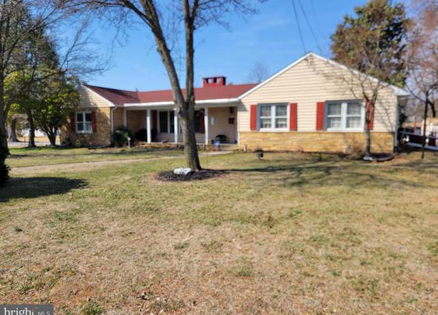 Property at 492 Oxford St, Bridgeton, NJ 08302, 3 beds, 2.5 baths