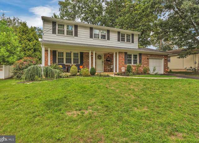 Property at 804 Saratoga Ter, Turnersville, NJ 08012, 4 beds, 2.5 baths