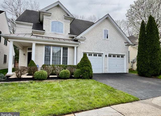 Property at 165 Einstein Way, East Windsor, NJ 08512, 4 beds, 3 baths