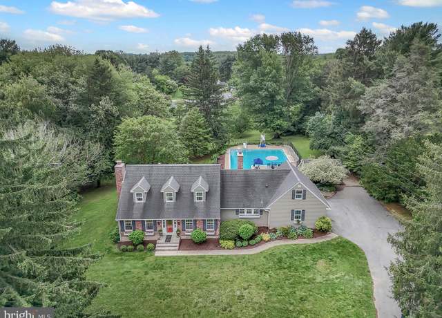 Property at 318 Longwood Rd, Kennett Square, PA 19348, 4 beds, 4 baths