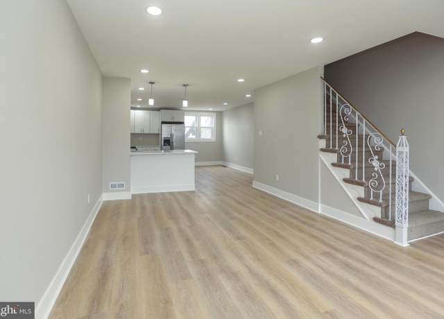 Property at 749 Fern St, Darby, PA 19023, 4 beds, 1.5 baths