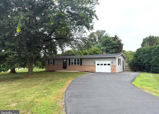 Property at 1006 Stellar Dr, Mount Joy, PA 17552, 4 beds, 3 baths