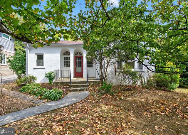 Property at 1801 N Taylor St, Arlington, VA 22207, 3 beds, 2 baths
