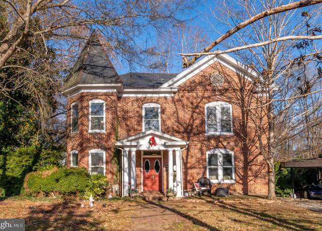 Property at 460 Proctor St, Drakes Branch, VA 23937, 3 beds, 2.5 baths